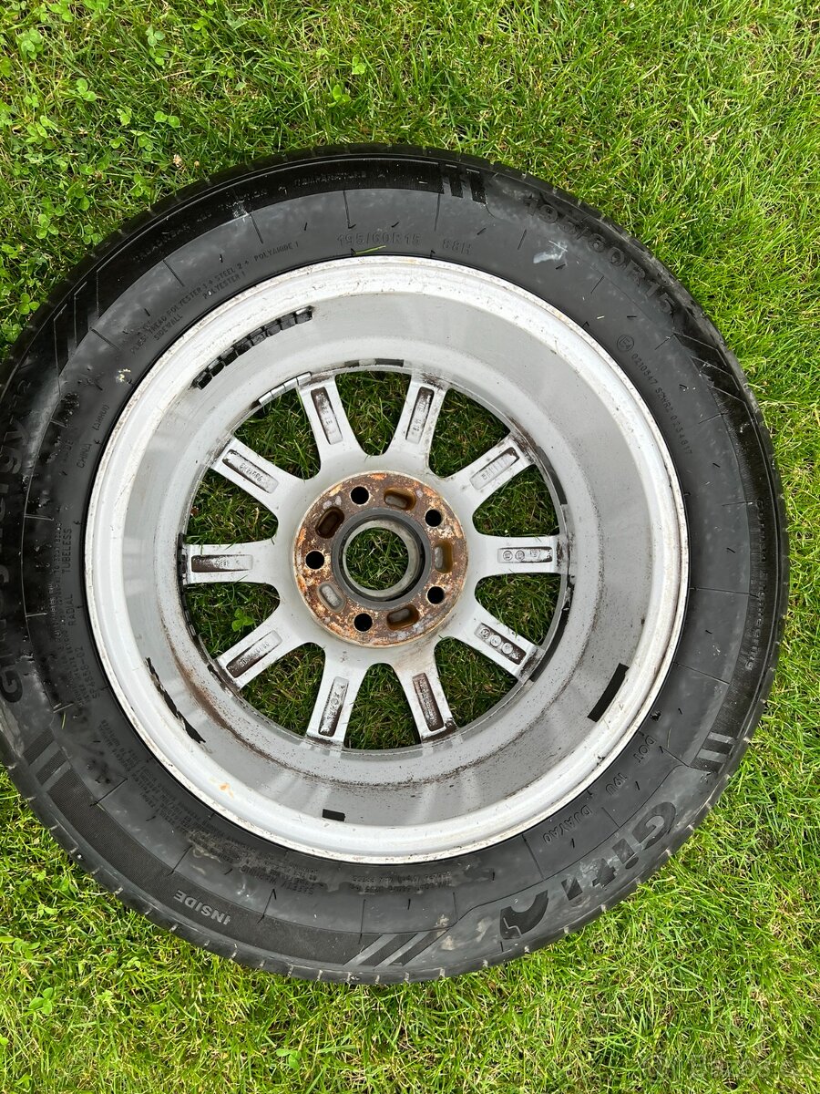 Prodám 4ks lité kola 15" značky RONAL - 5