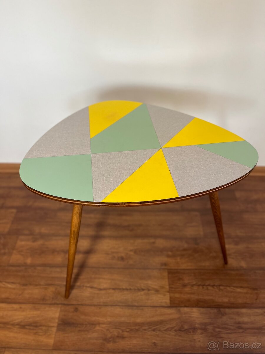 Konferenční stolek „trsátko“ - 5