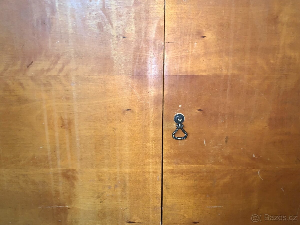 Dřevěná Skřín masiv masivní skřínka dvoukřídlá - 5