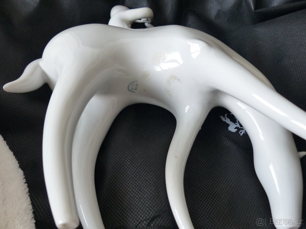 Brusel Pištec Prof. Strnad Royal Dux 1965 100%stav - 5