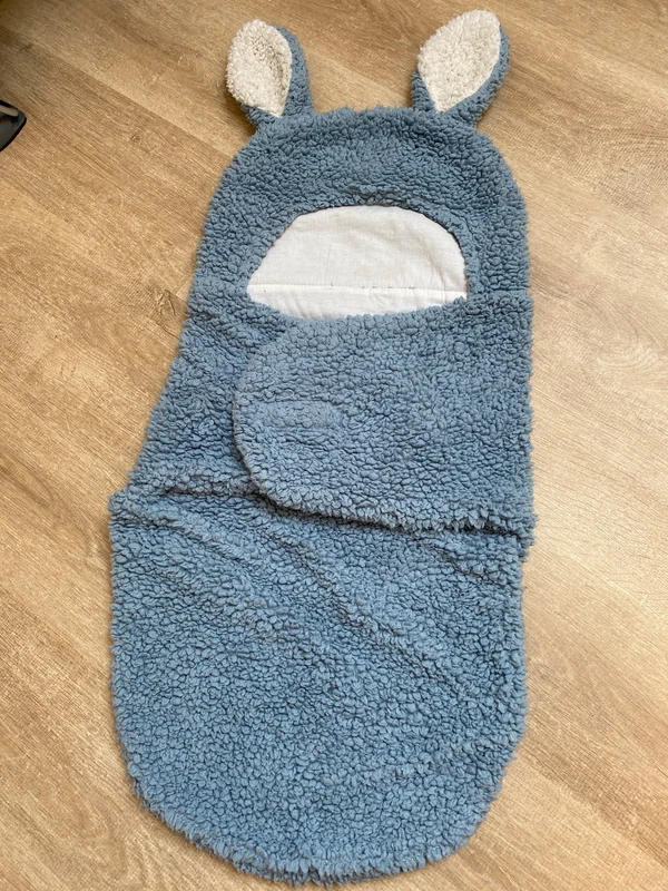 Výbavička pro miminko-fusaky,deky,hracky,oblečky - 5