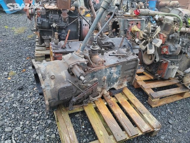 ZETOR 7045 díly (motor,převodovka,kabina a td.) - 5