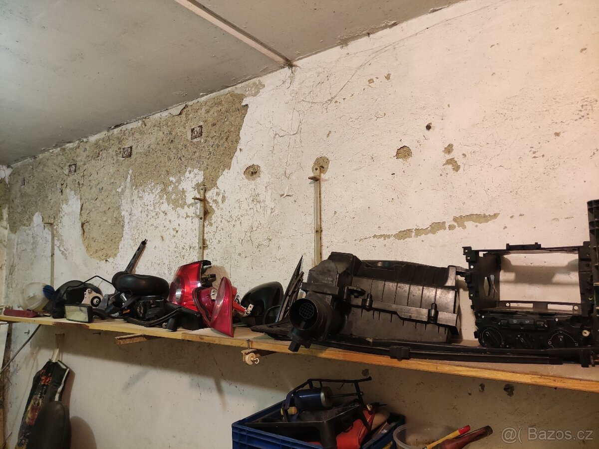 Prodám díly na Golf V - jednotlivě nebo vše, cena dohodou - 5