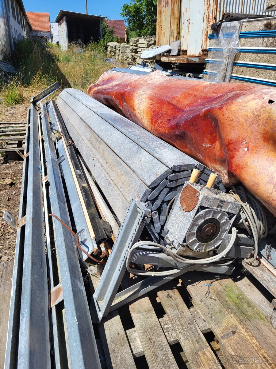 Prodám el. roletová vrata 3ks. - 5