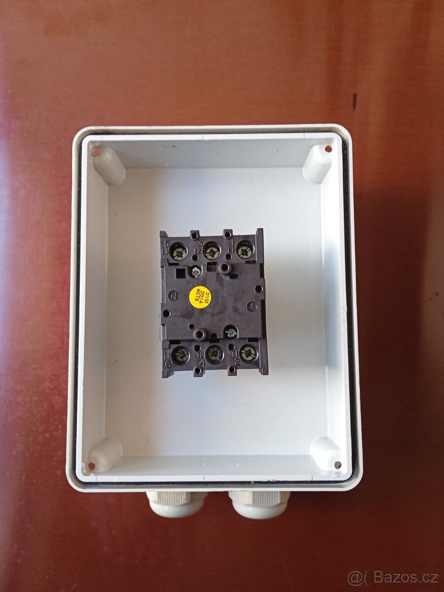 Prodám elektrický rozvaděč se zásuvkami - 5