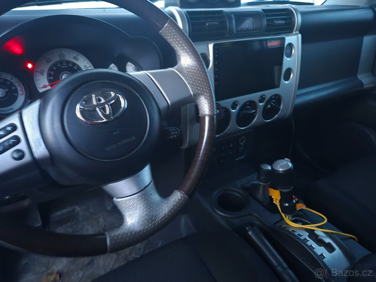 Toyota fj cruiser - 5