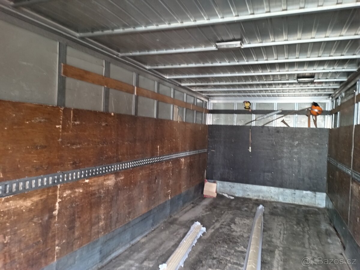 staj-kurnik pro zviřatka - 5