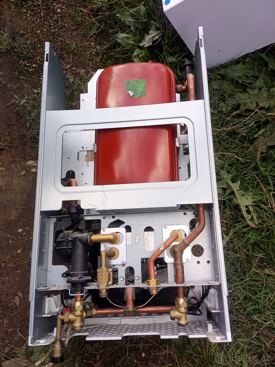 Plynový průtokový kotel Viessmann Vitopend 200 - 5