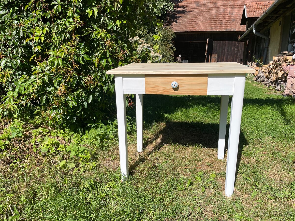 Stůl s šuplíkem - 5
