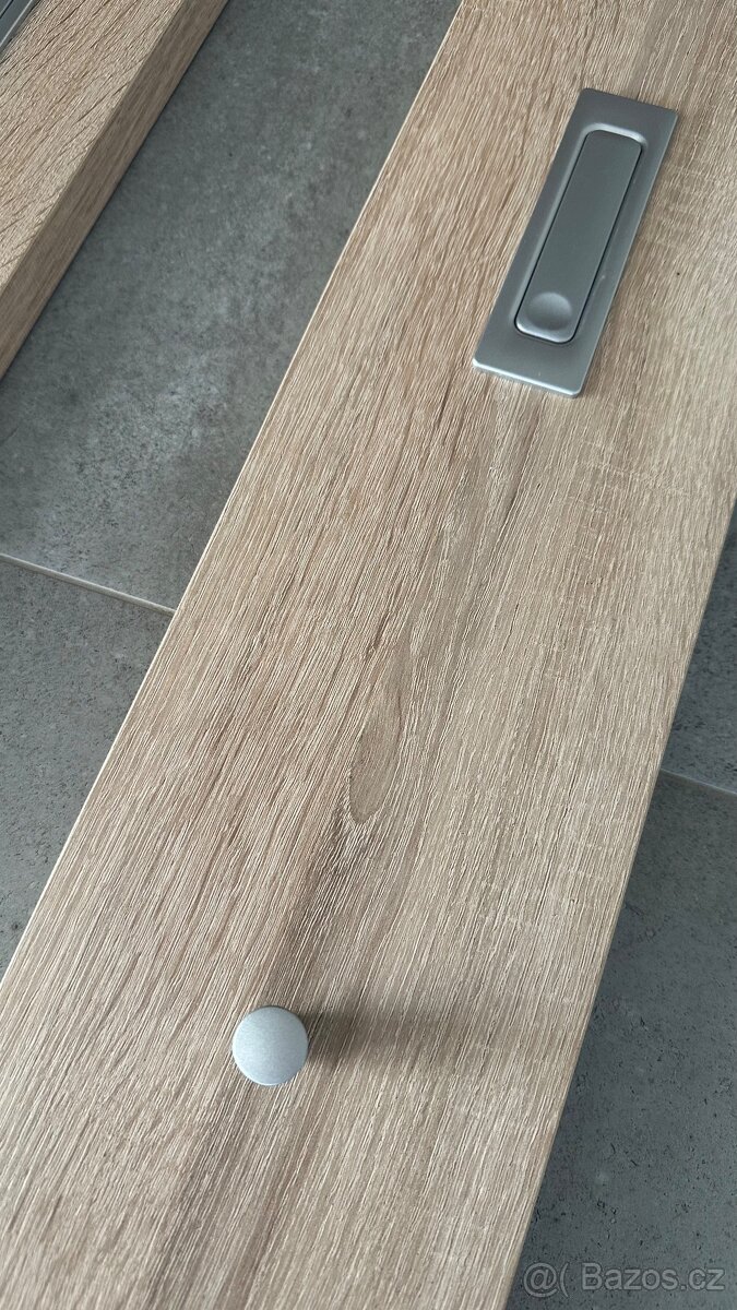 Šatní věšák / panel s výklopným háčkem, dub - 5