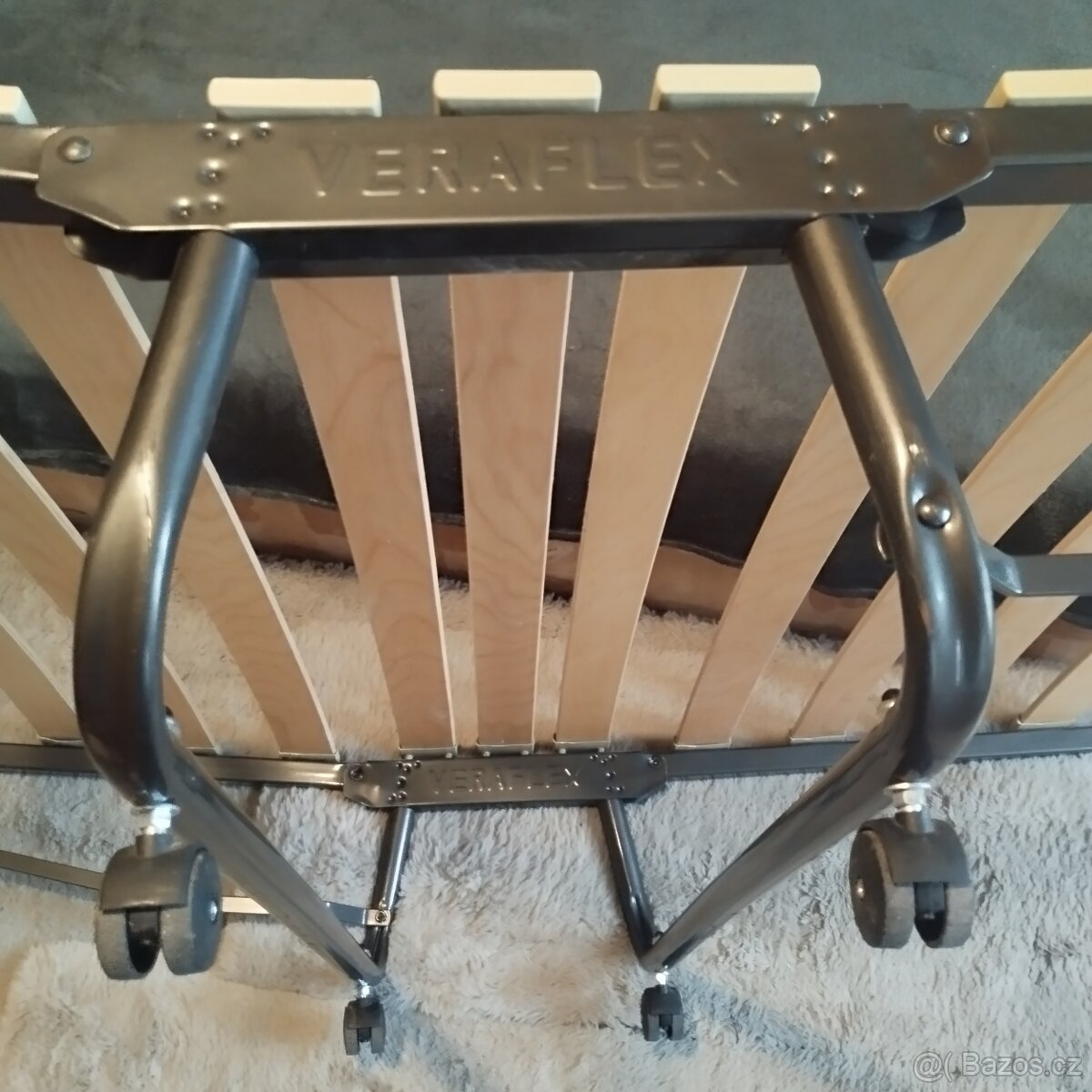 Rozkládací pohovka - 5