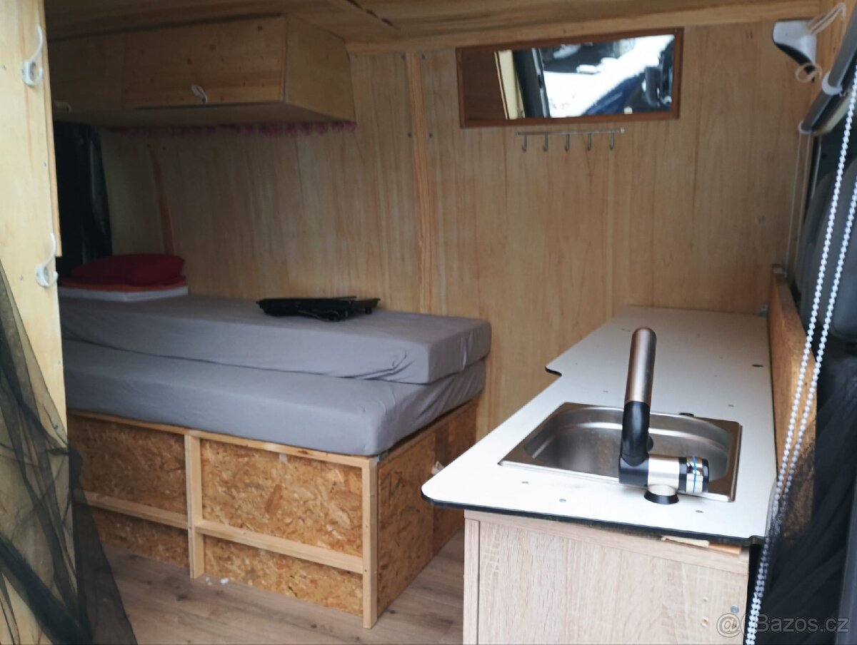 Obytná dodávka Ford Transit - 5