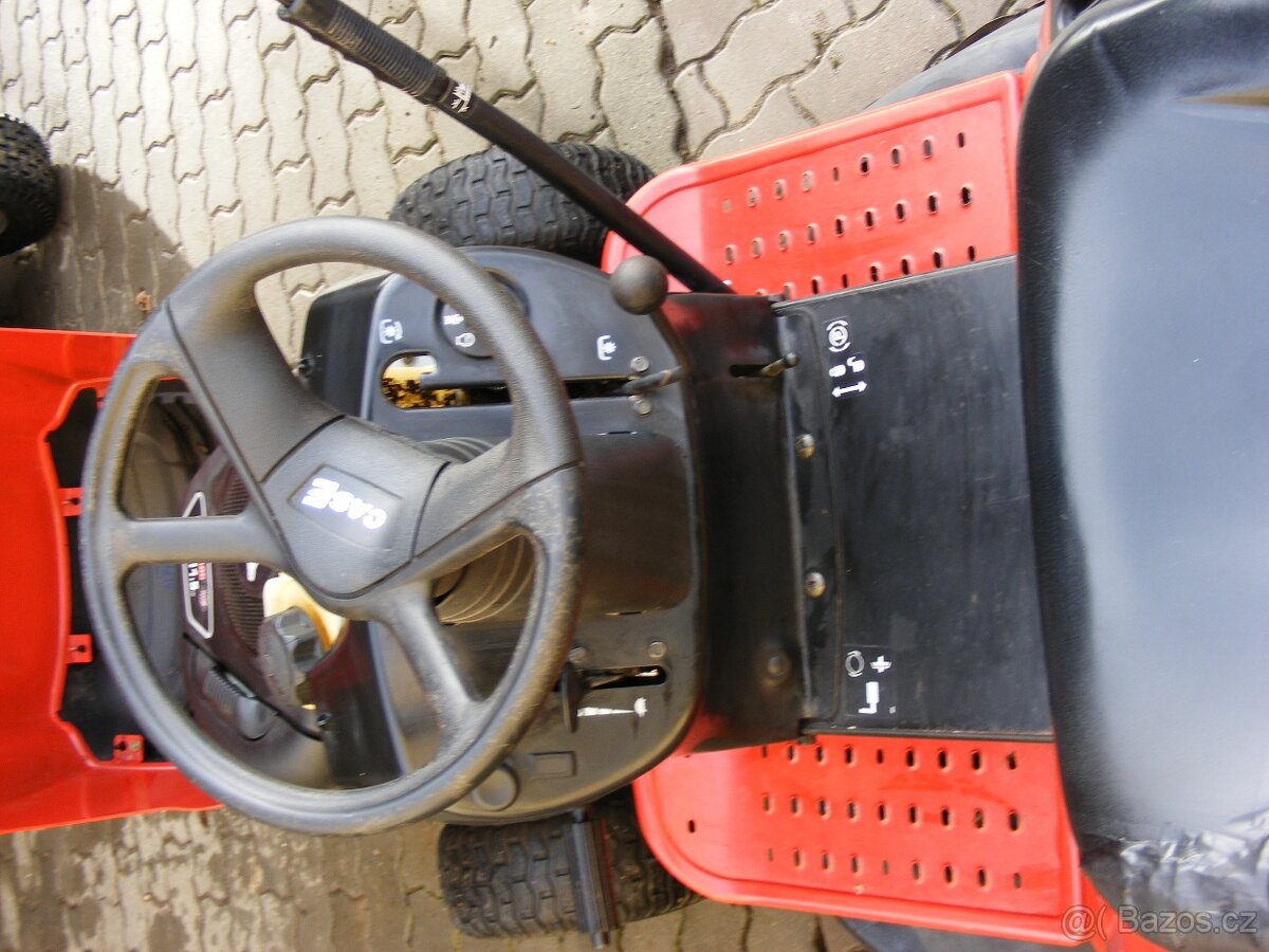 Zahradní traktor funkční. - 5