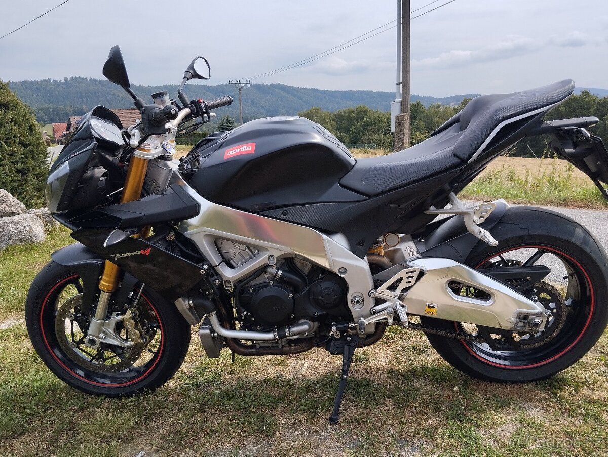 Aprilia Tuono V4 - 5