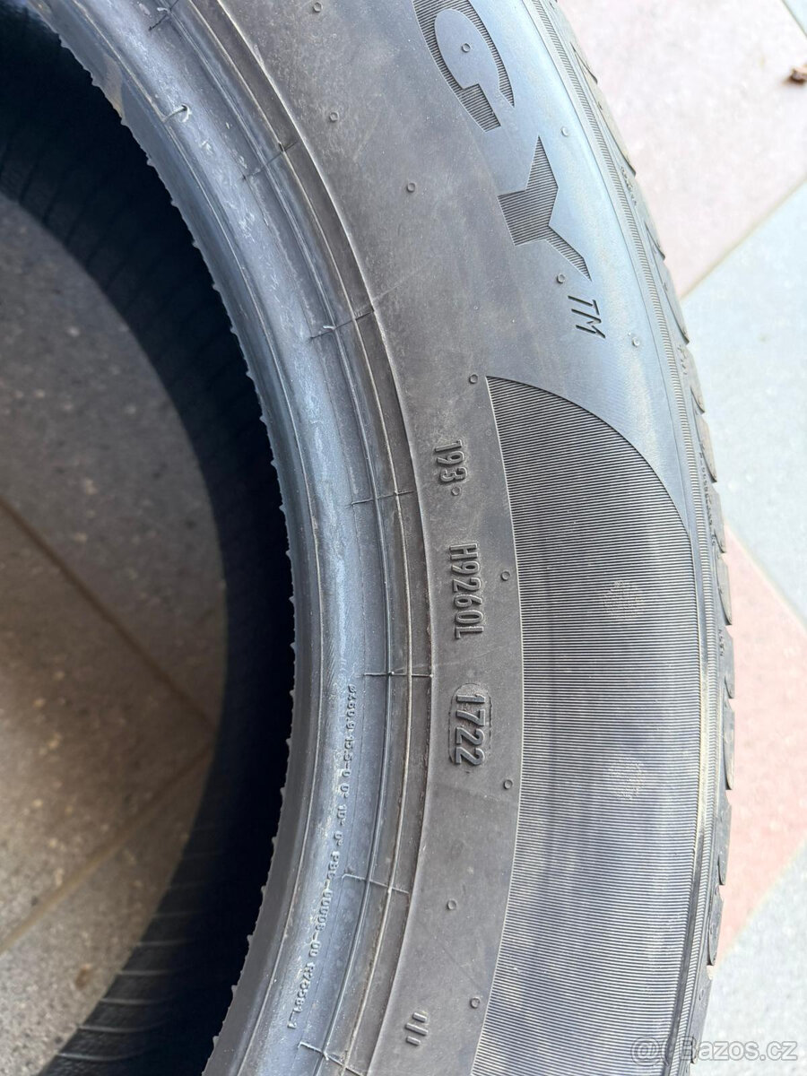 235/55R18 - 5