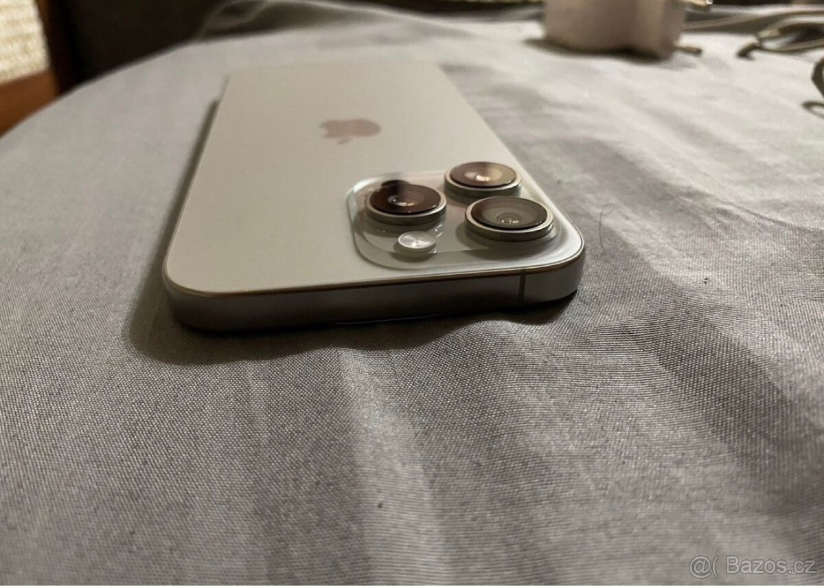 iPhone 16 Pro Max, 1 TB, SIM + eSIM - 5