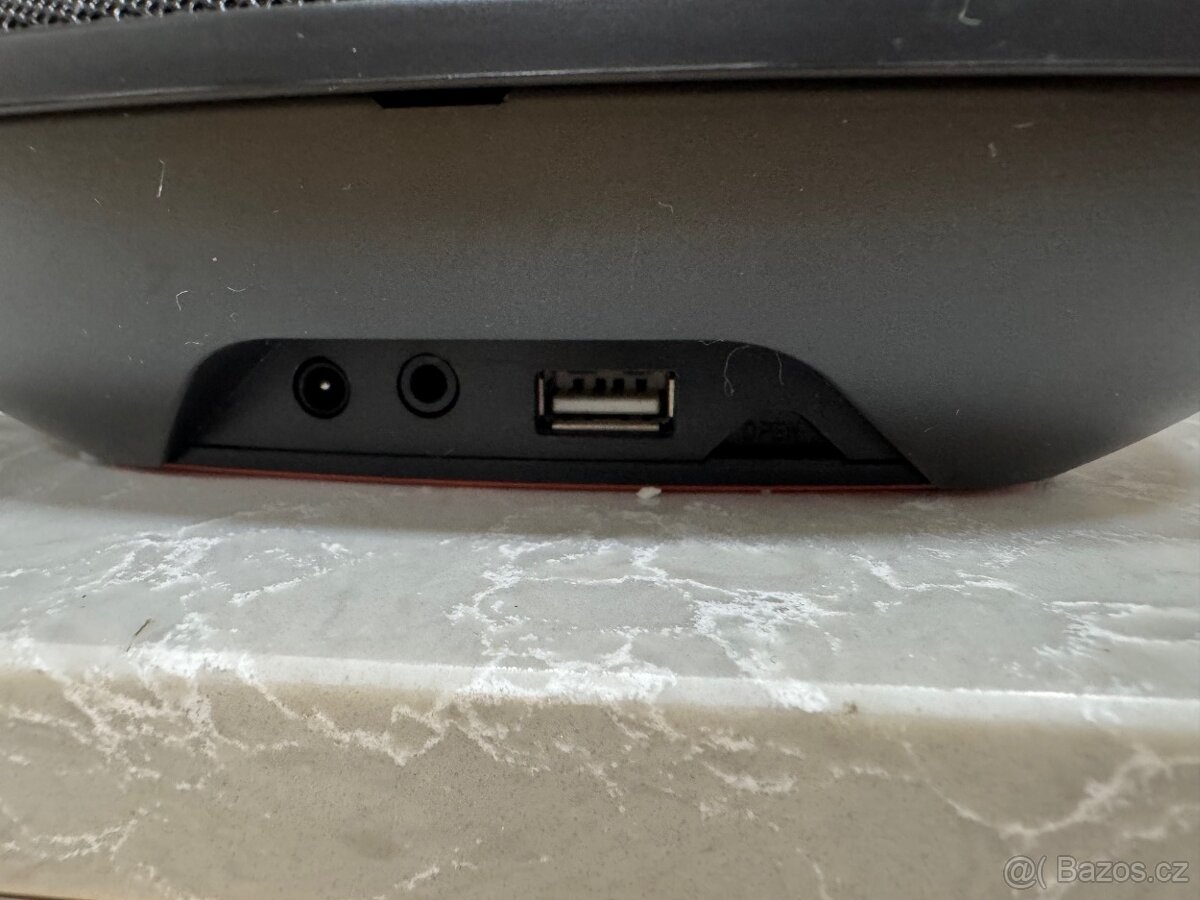 Prodám JBL přehrávač na iphone - 5