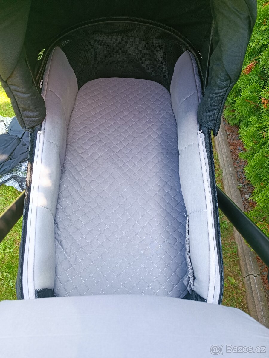 Reemy Bet černý kočárek TOP stav 2v1 - 5