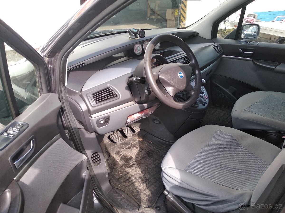 Fiat Ulysse 2,0 JTD 7 míst - 5