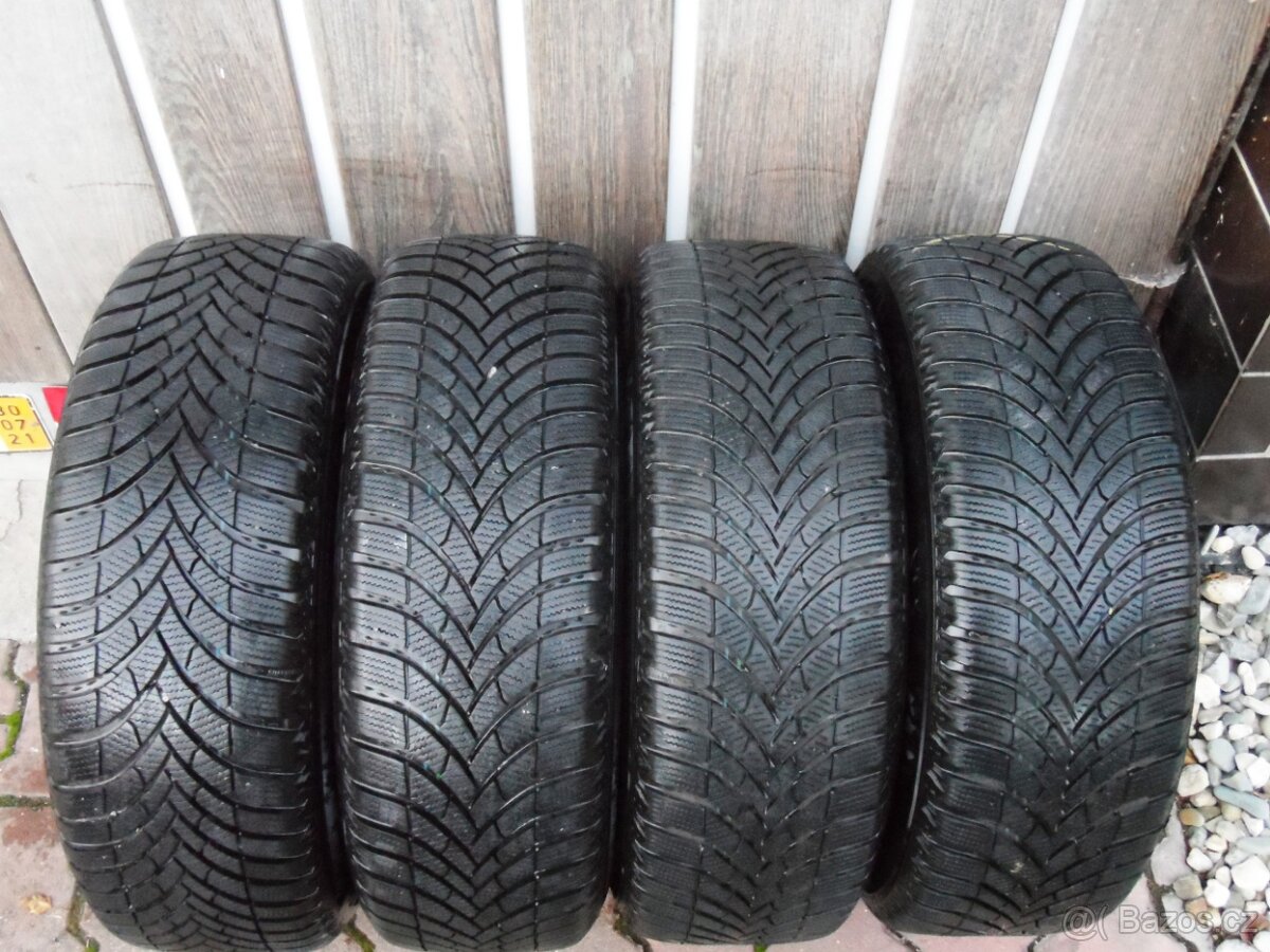 Komplet zimní kola Semperit+ Poklice 215/60/16 ET 41 5X112 - 5