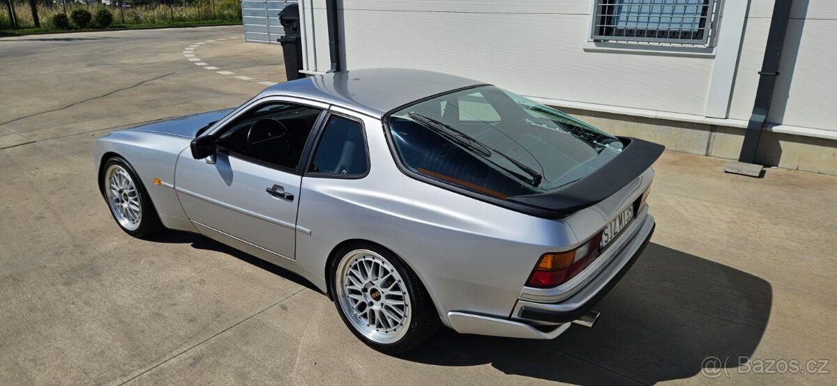 1991 Porsche 944 S2 - 5