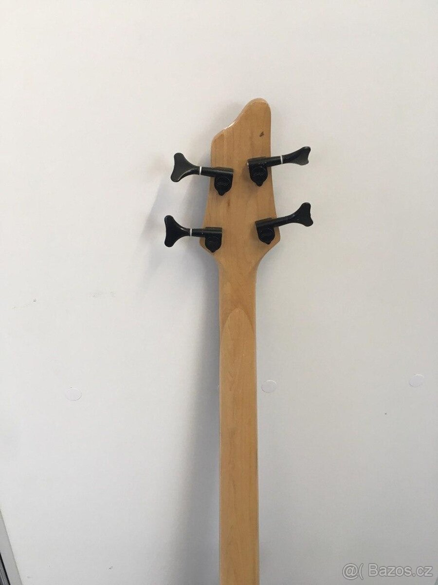 Basová kytara Stagg - 5