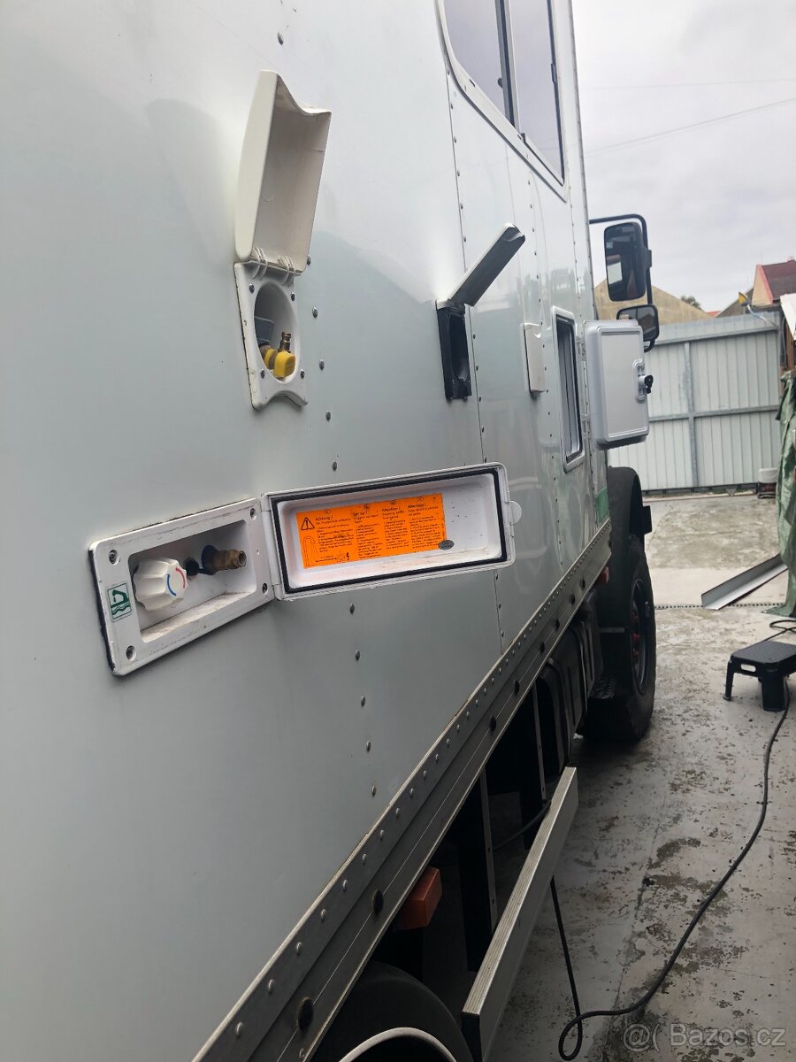 Mercedes unimog - 5