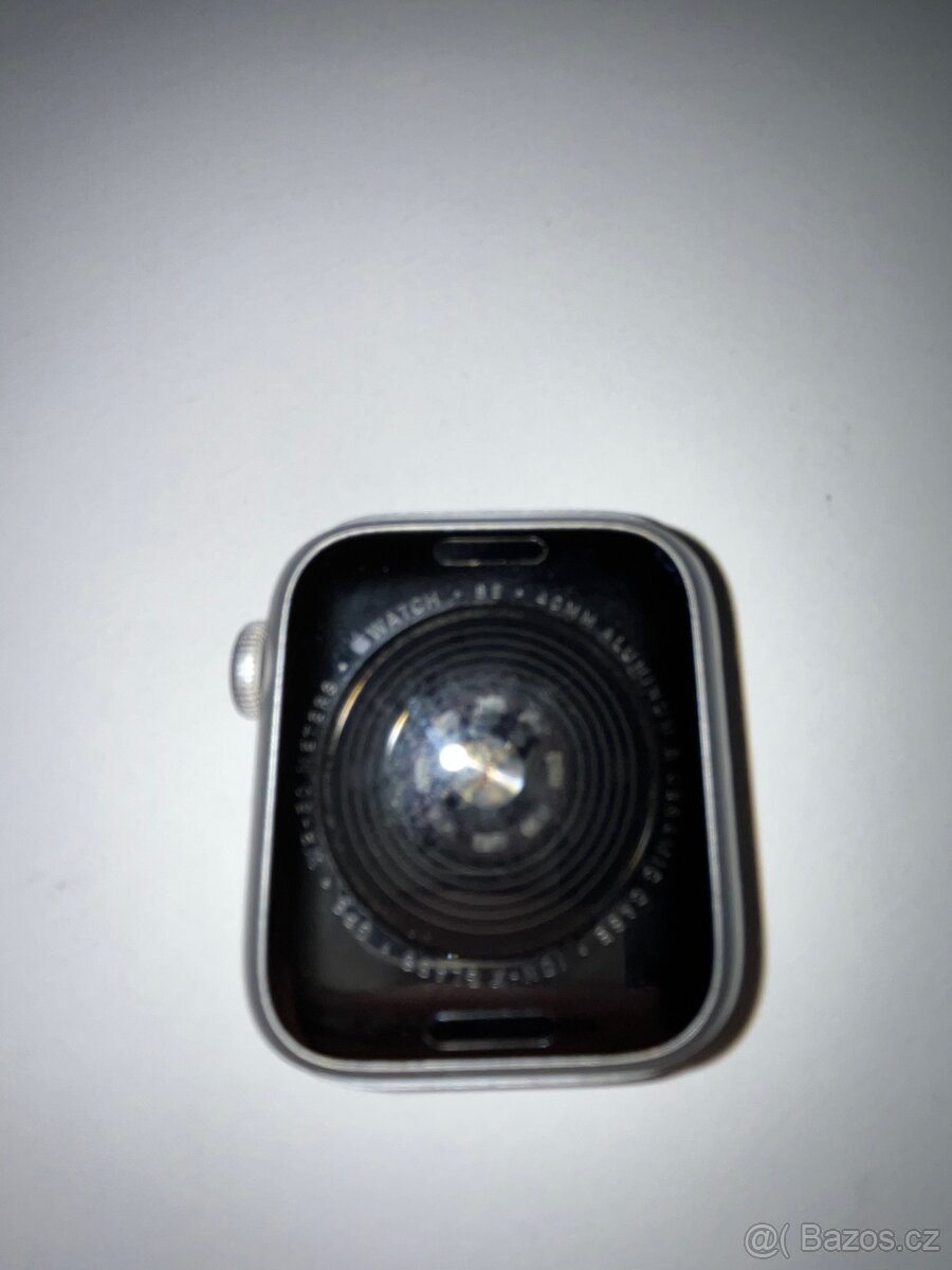 Apple Watch SE - 5