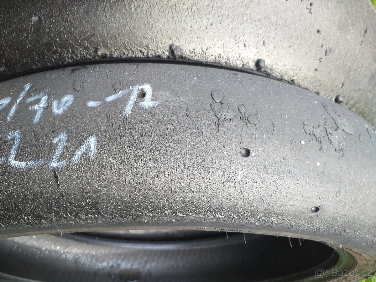 Pneumatiky krásné přední pneu Pirelli 125/70-17 - 5