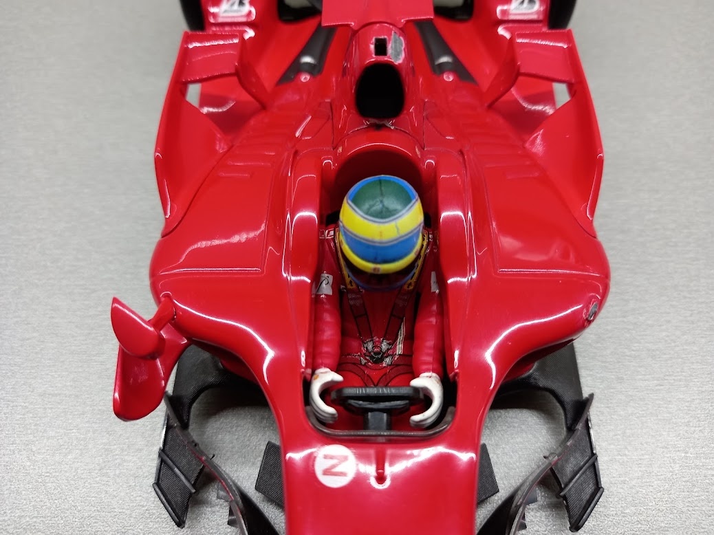 F1 FERRARI F2007 2007 FELIPE MASSA HOTWHEELS 1:18 - 5