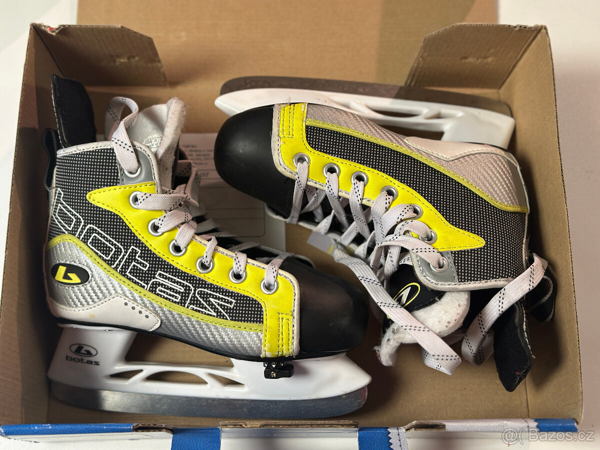 Chlapecké rostoucí brusle vel. 29-32 - 5