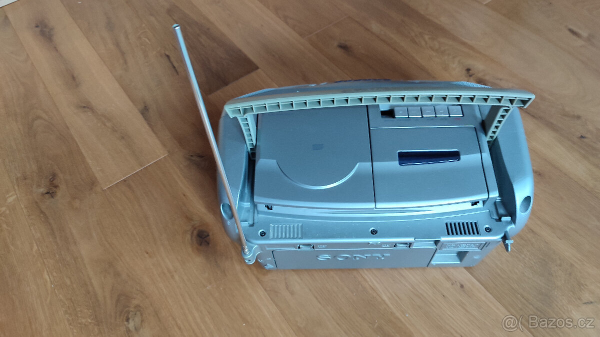 Kazetový a CD přehrávač SONY CFD-S26L - 5