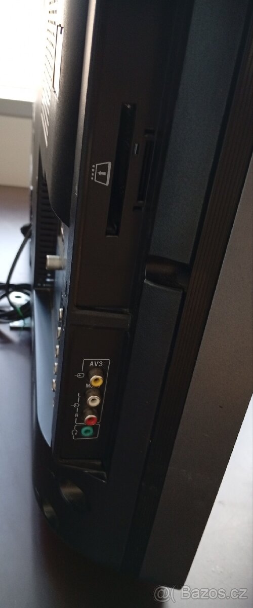 sony bravia 32 KDL-32U4000 - 5