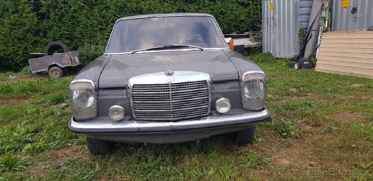 Mercedes W 114 - 5