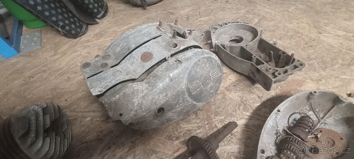 ČZ 125T, díly - 5