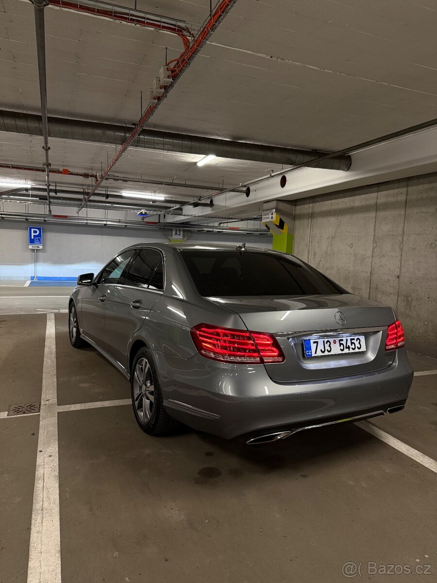 Mercedes-Benz W212 E200 - 5