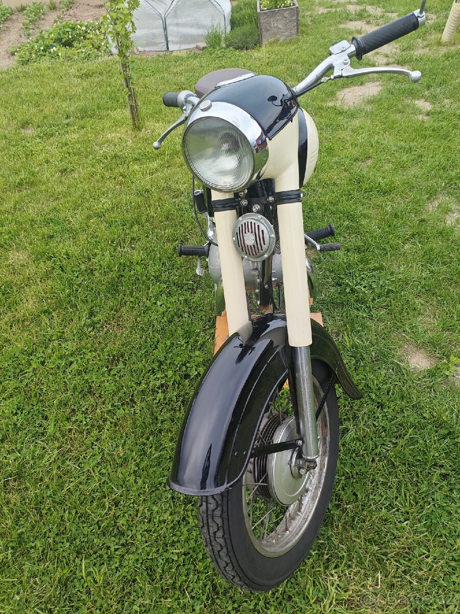 Jawa 250/353 - 5