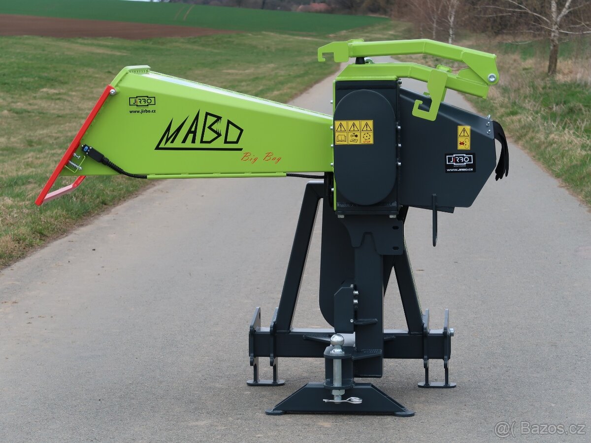 Štěpkovač špalíkovač za traktor s řemenovým převodem - 5