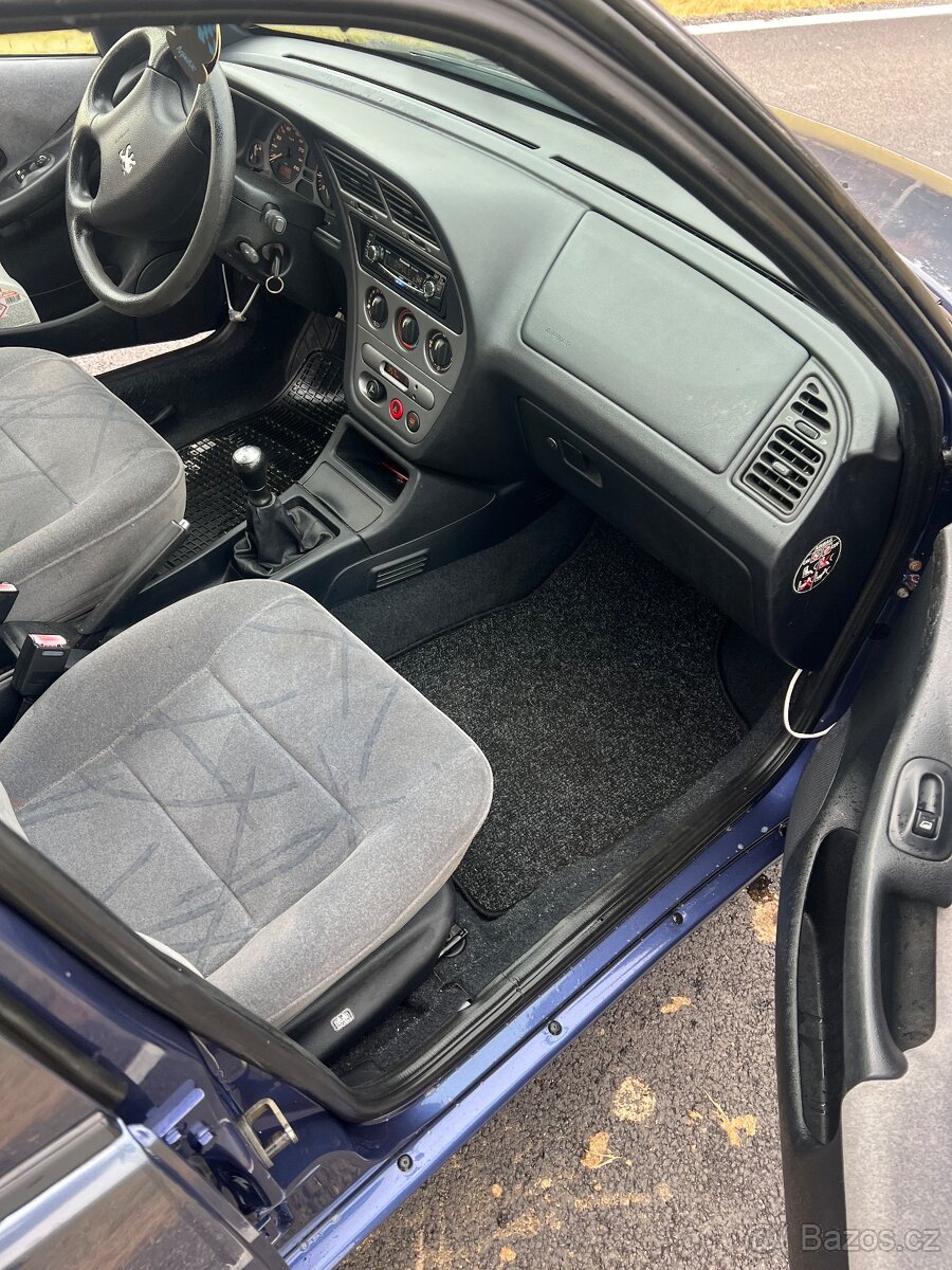 Peugeot 306 1.8i - 5