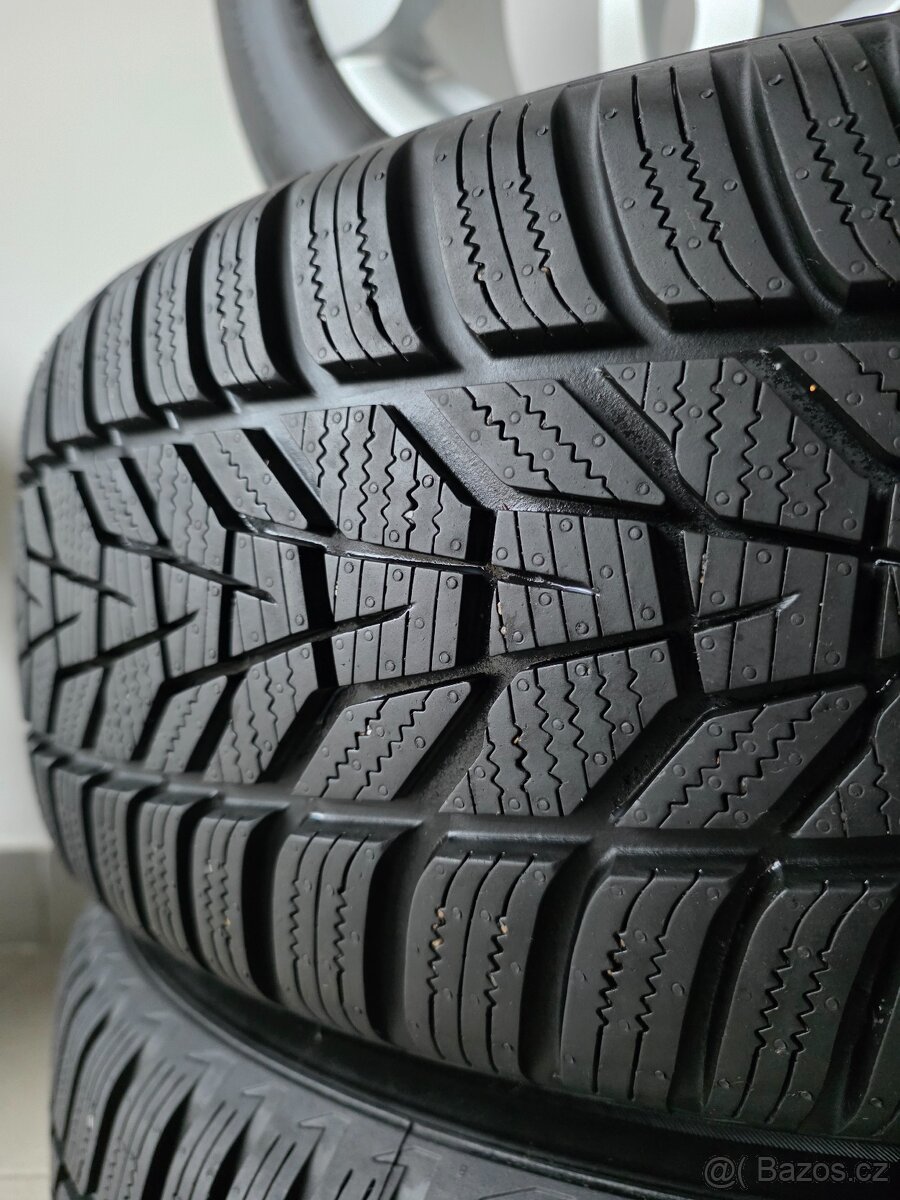 Zimní sada Hyundai 5x114 Pneu 225/60/17 - zánovní - 5