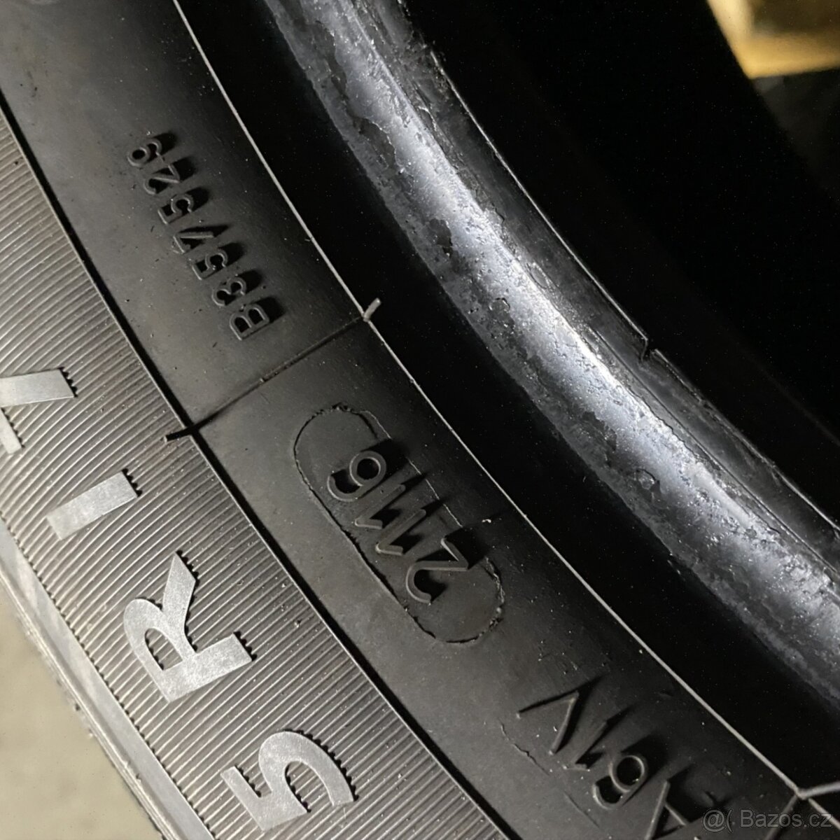 Zimní pneu 225/55 R17C 109/107H Dunlop 7,5mm - 5