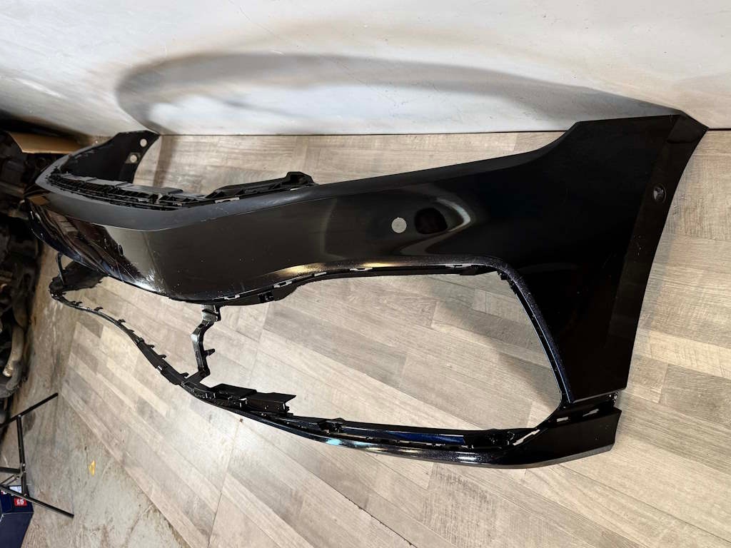 VW PASSAT B8 LIFT nárazník R-LINE 6xPDC 3G0807221G POŠKOZENÝ - 5