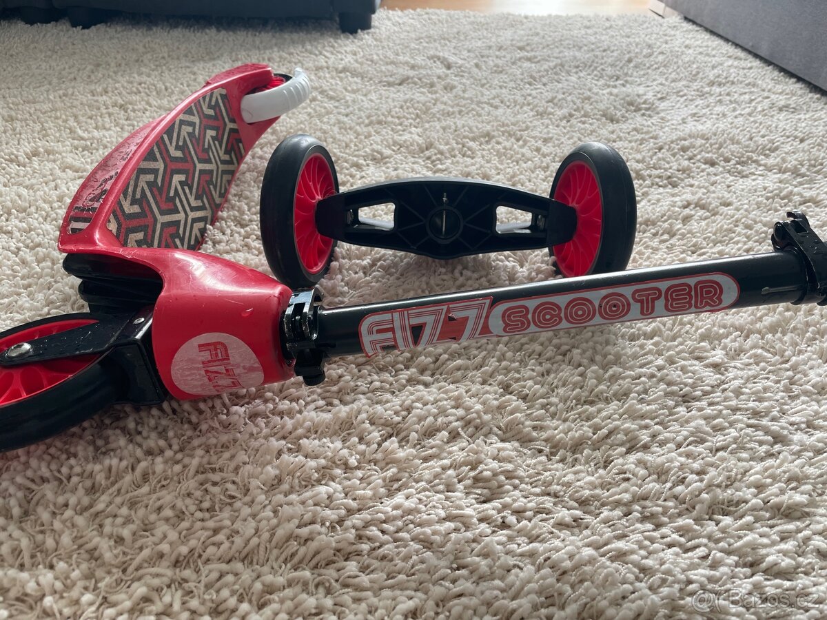 Kolobezka na triky Fizz - 5