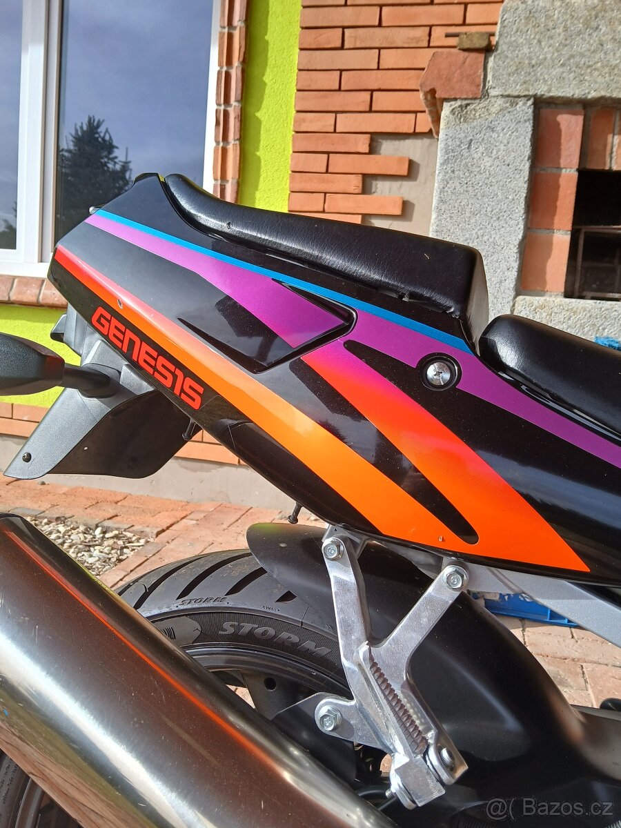Yamaha FZR GENESIS - 5
