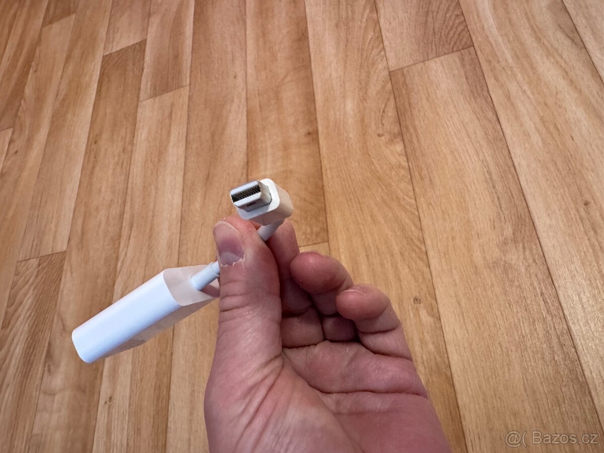 Apple kabely – iPhone + VGA MacBook Air TOP STAV - 5