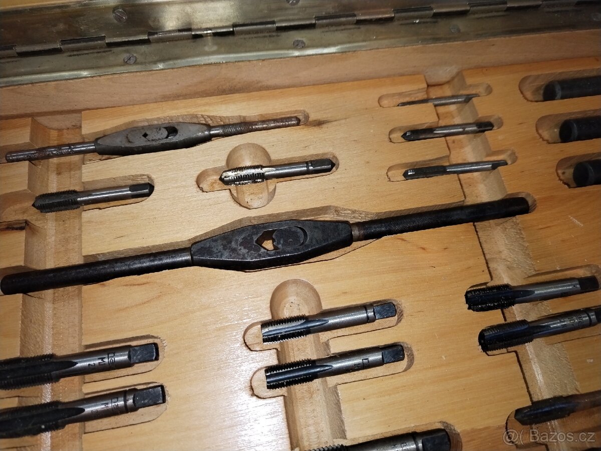 Narex sada závitnikov - 5