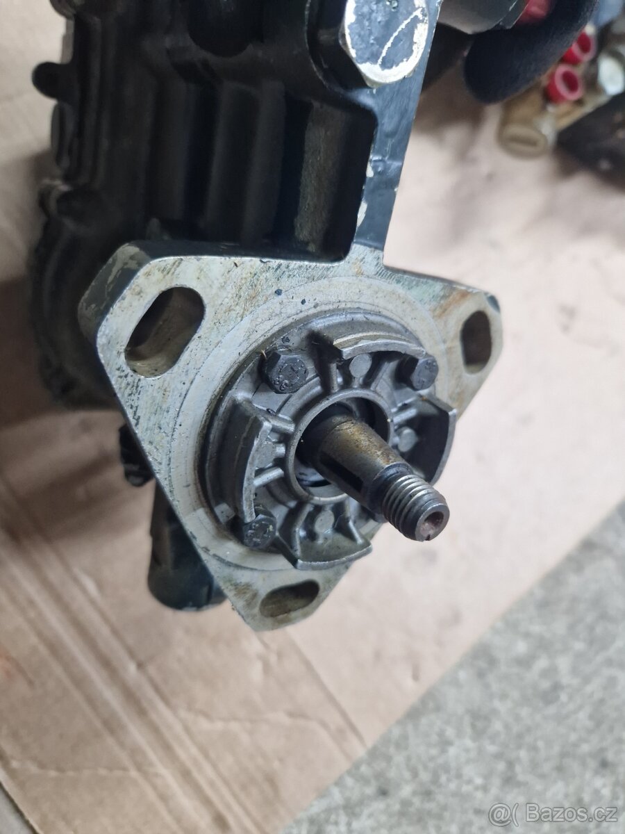 Vstřikovaci čerpadlo zetor 5245 - 5