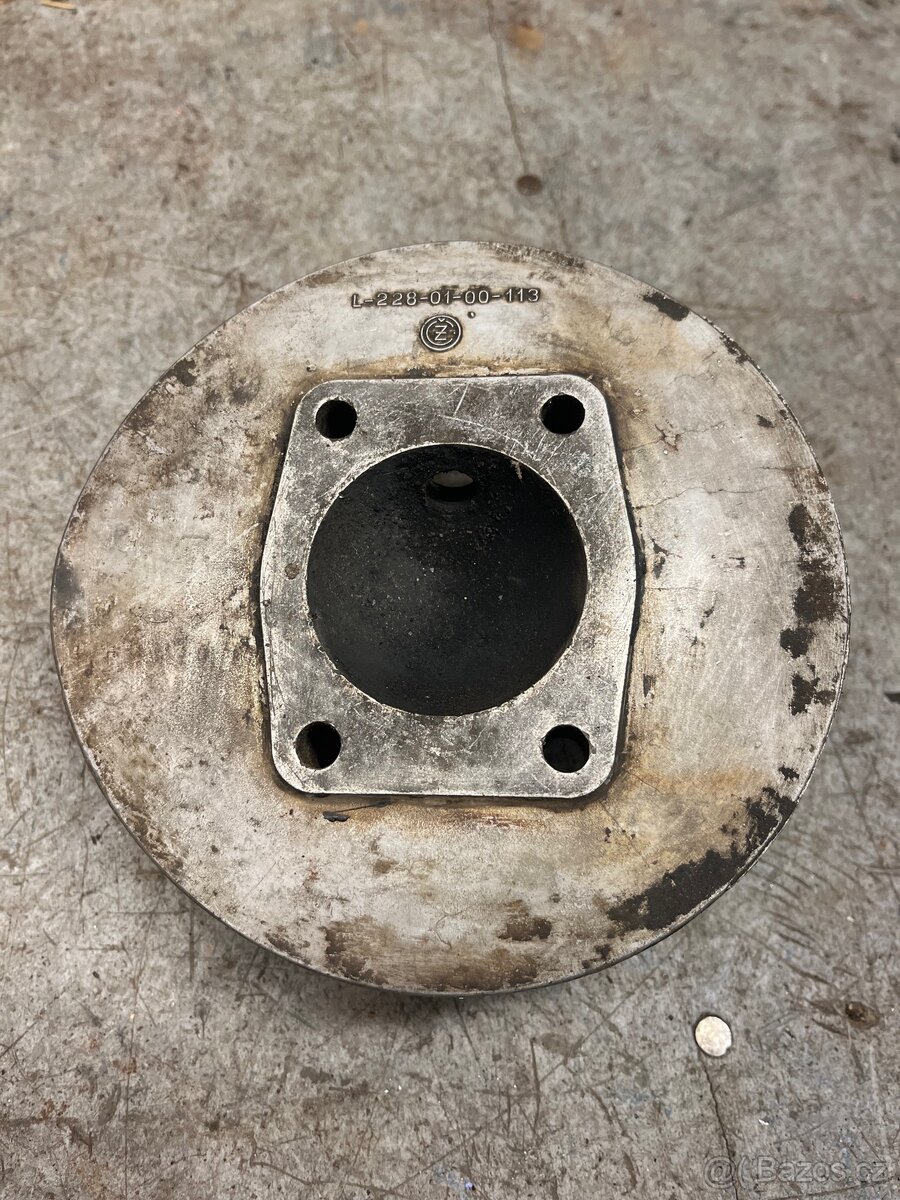 Hlava válce asi ČZ 150C - 5