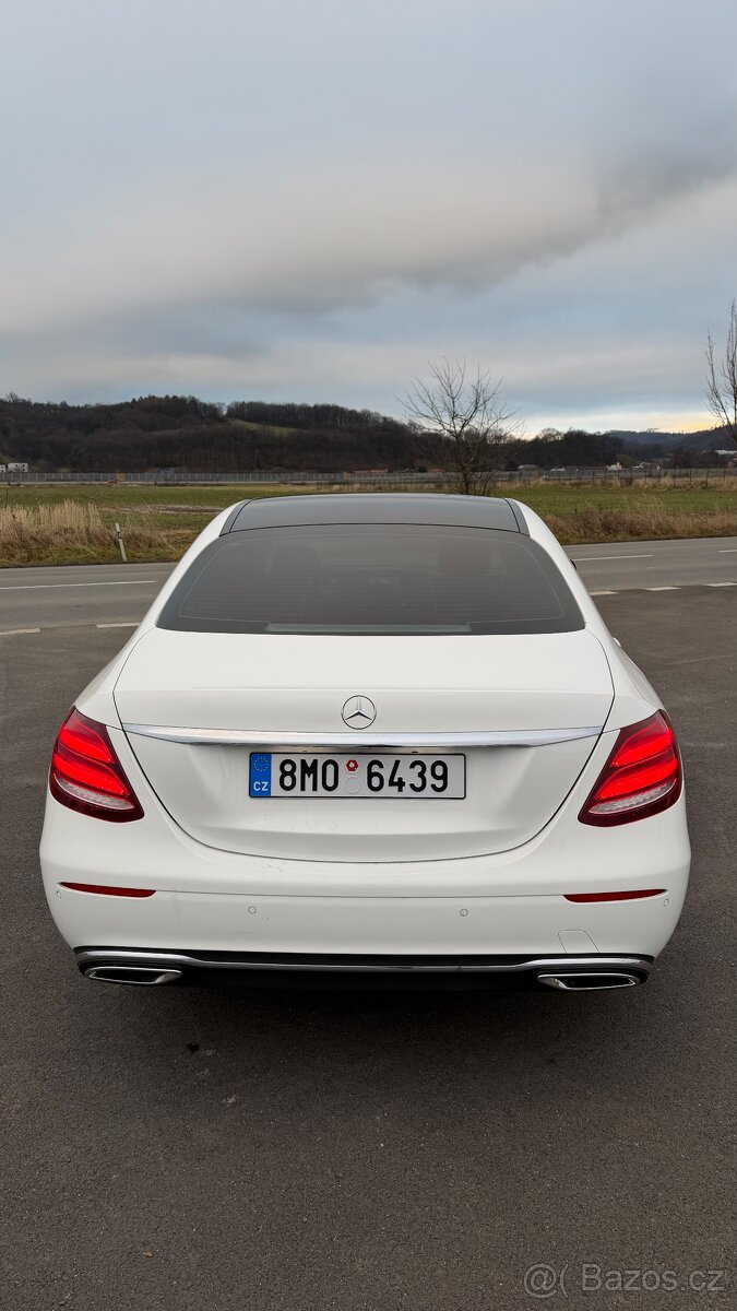 Mercedes-Benz E220 - 5