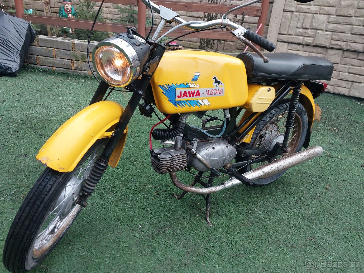 Jawa mustang s doklady zamluveno do 21.12 - 5